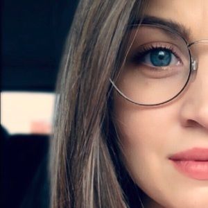 Meet your Posher, Anastasia